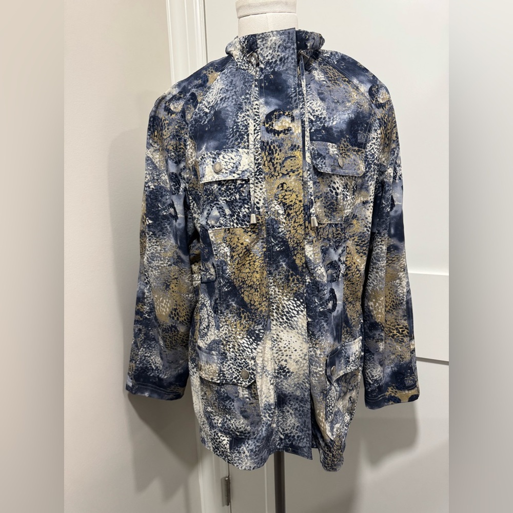Chico's Zenergy Blue and Cream Patterned Jacket